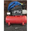 Image 1 : Craftsman Model 921-153101 Air Compressor With Hose