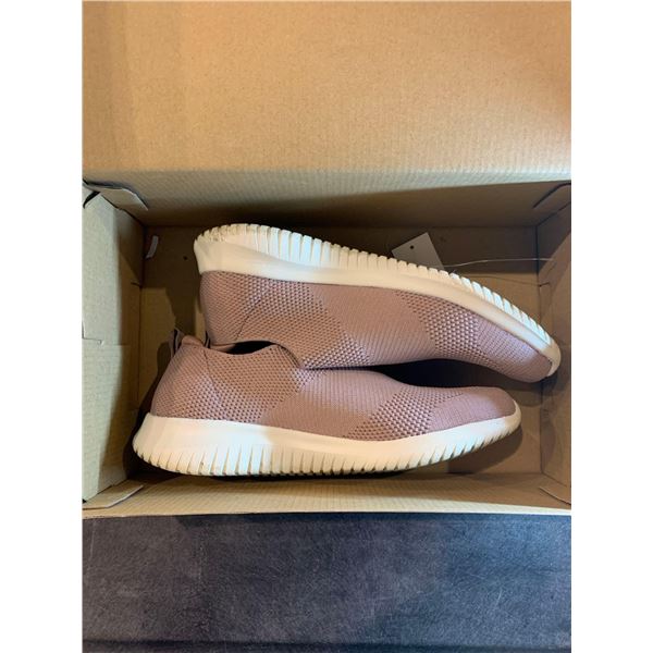 Sketchers pink / purple womens shoes size 8