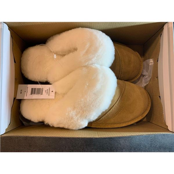 Nuknuuk ladies house slippers, size 9