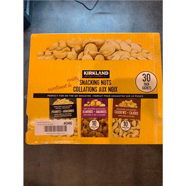 Kirkland signature snacking nuts variety pack 1.36kg