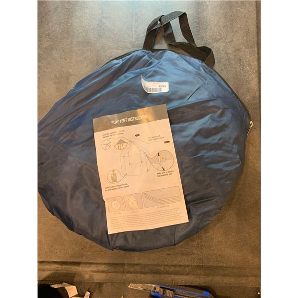 Childrens play tent with carrying bag