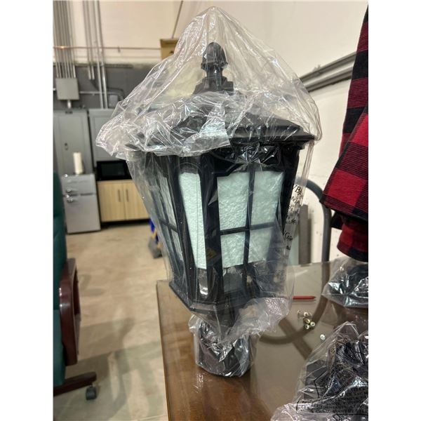 Outdoor post mountable solar light