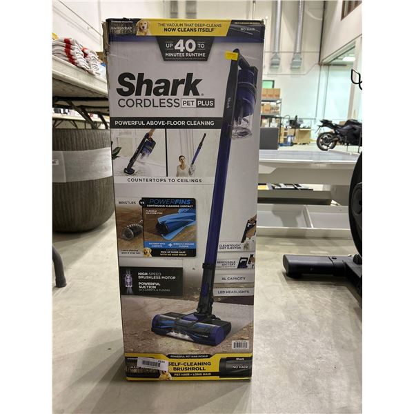 Shark cordless pet plus stick vacuum cleaner