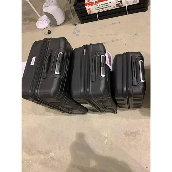 Atlantic 3 piece hard shell rolling luggage set