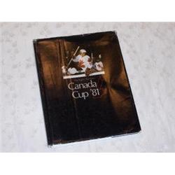 1981 CANADA CUP BOOK WITH WAYNE GRETZKY COVER