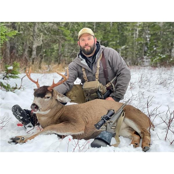 LA-21 BLACK BEAR, DEER, DUCKS FISHING COMBO ALASKAN VESSEL BASED TRIP FOR 4 PEOPLE"