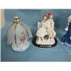 Image 2 : Small figurines and decorative miniature lamps