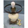 Image 7 : electric table lamp cast base yellow roses