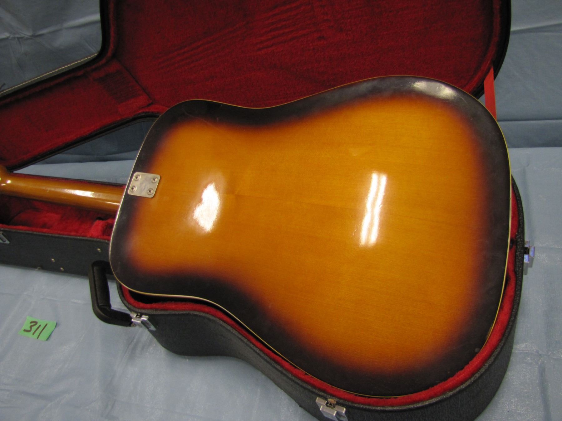 Framus Guitar Built In The Heart Of Bavaria Model Texan 5 196 framus-guitar-built-in-the-heart-of-bavaria-model-texan-5-196