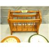 Image 5 : Wooden magazine rack and two clocks