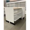 Image 3 : 3 Tier retail double-sided gondola with single end cap (approx. 73in W 55in H 50in D - excellent con