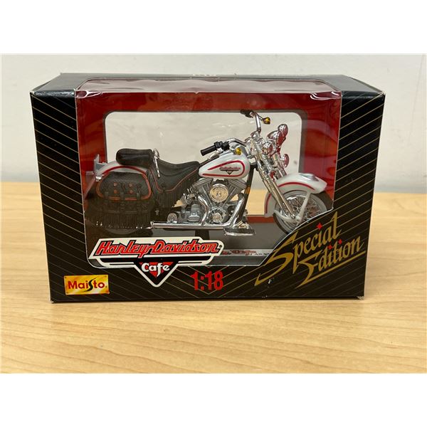 Las Vegas Harley Davidson Café 1:18 Diecast Metal Motorcycle - Maisto