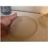 Image 3 : Glass Hens and Nest dish
