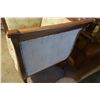 Image 8 : Antique bedroom chair w/ very detailed clawfeet