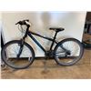 Image 2 : TREK 820 BLACK AND BLUE 21 SPEED FRONT SUSPENSION HYBRID BIKE