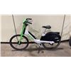 Image 5 : 2 BIKES: LIME WHITE ELECTRIC HYBRID BIKE *NO KEYS, NO CHARGER, PARTS ONLY* & NCM WHITE 21 SPEED