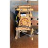 Image 1 : COMMERCIAL EXCAVATOR HYDRAULIC ARTICULATING EAR ATTACHMENT