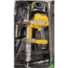 Image 2 : DEWALT ( DCGG570 ) CORDLESS GREASE GUN WITH BATTERY & CHARGER