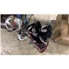 Image 4 : TAYLORMADE R 11 RED / BLACK GOLF BAG WITH 13 ASSORTED GOLF CLUBS