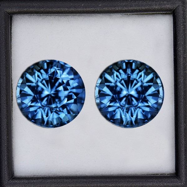 Natural Blue Sapphire Pair [Flawless-VVS]