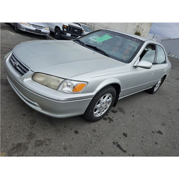 2000 Toyota Camry