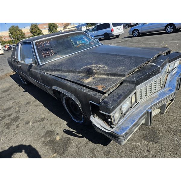 1977 CADILLAC COUPE DEVILLE