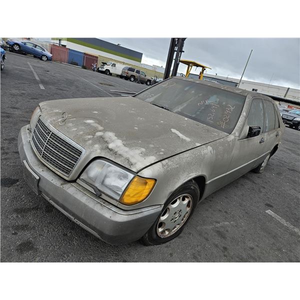 1992 Mercedes-Benz 400-Class