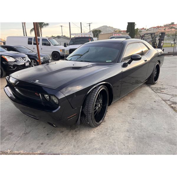 2009 Dodge Challenger - CLEAN/169,061Mi