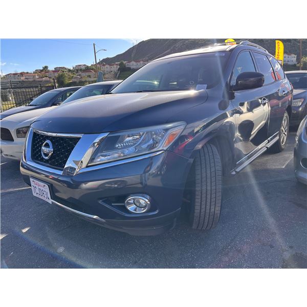 2014 Nissan Pathfinder - CLEAN/151,664 Mi
