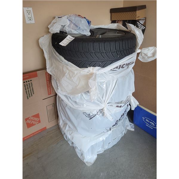 All Season Tires with Rims B