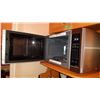 Image 5 : Microwave Oven A