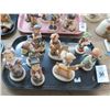 Image 1 : 8-Hummel Small Figurines - 8 X $