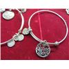 Image 3 : Alex & Ani Bangles - 8