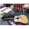 Image 1 : Lotus Acoustic Guitar w/Case