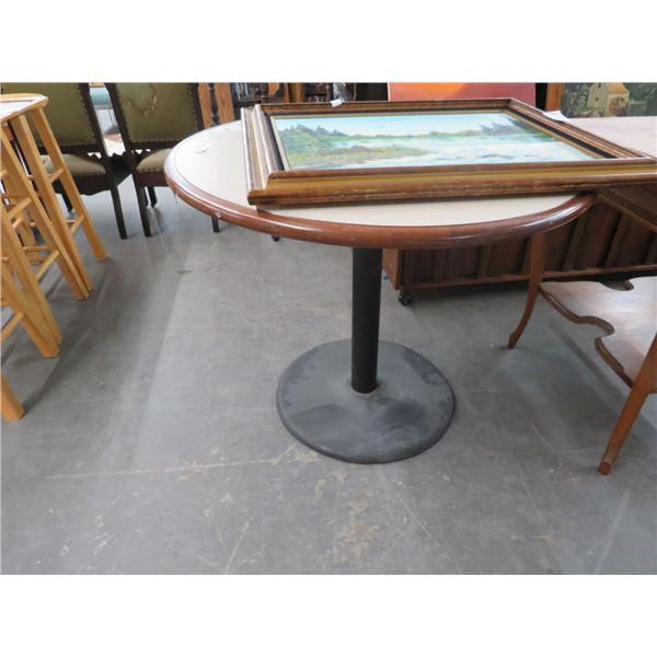 Pedestal Round Mahogany Trim Dining Table