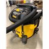 Image 2 : DEWALT WET/DRY SHOP VACUUM