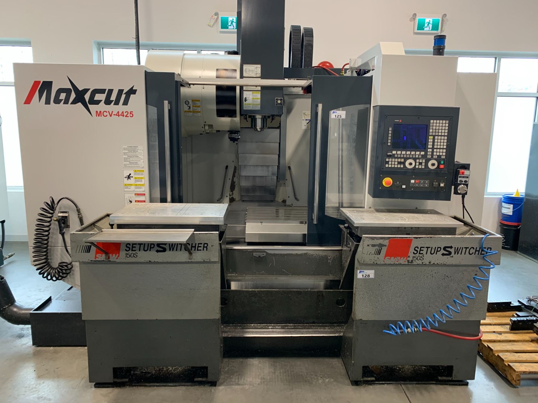 *H/C* MAXCUT MCV-4425 CNC MILL-44