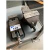 Image 1 : 4" MACHINIST VICE AND 5" SWIVEL BENCH VISE
