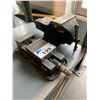 Image 2 : 4" MACHINIST VICE AND 5" SWIVEL BENCH VISE