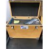 Image 1 : KAR MICROMETER SET  6" - 12" WITH WOODEN CASE