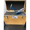 Image 3 : KAR MICROMETER SET  6" - 12" WITH WOODEN CASE
