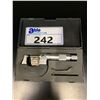 Image 2 : MHC MICROMETER 0-1" WITH CASE