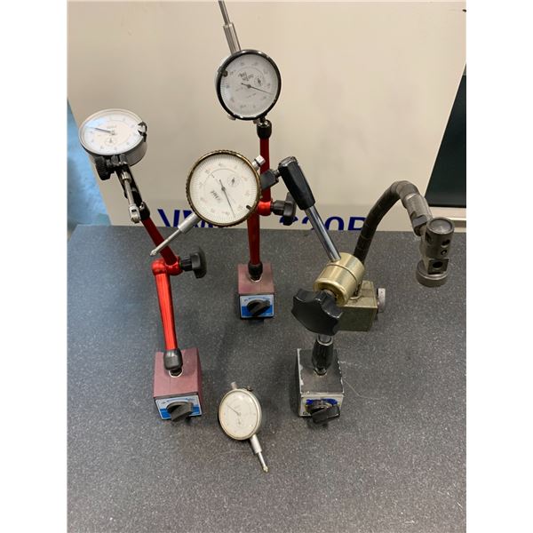 GROUP OF PLUNGER DIAL INDICATORS WITH 4 MAGNETIC BASES