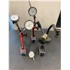 Image 1 : GROUP OF PLUNGER DIAL INDICATORS WITH 4 MAGNETIC BASES