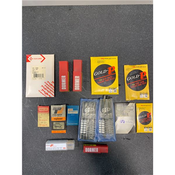 BOX OF VARIOUS SIZE DRILL BITS