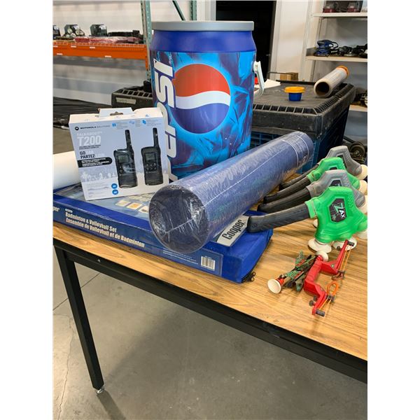 GROUP OF OUTDOOR/SPORTING ITEMS-MOTOROLA TALKABOUT TWO WAY RADIOS, PEPSI COOLER,