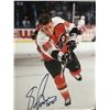 Image 2 : ERIC LINDROS  SIGNED AND FRAMED 16 X 20 (GCG HOLO)