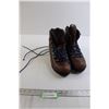 Image 1 : Merrill Brand Hiking Boots - Size 9