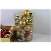 Image 4 : Christmas Decorations (gold & red)