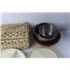Image 5 : Woven Sewing Basket, Tupperware Veggie Tray, Bowls